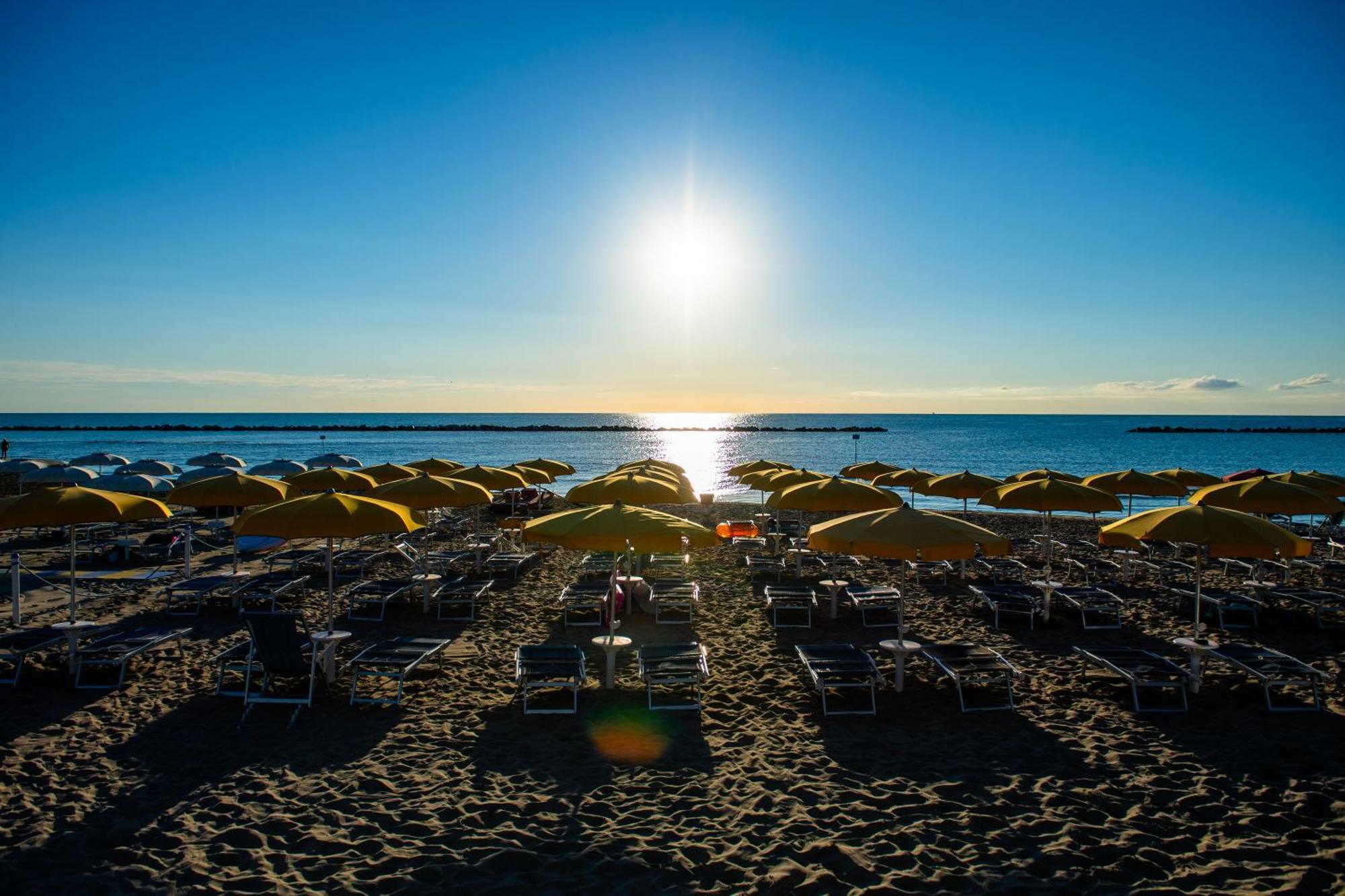 Hotel Holiday Мартінсікуро Екстер'єр фото
