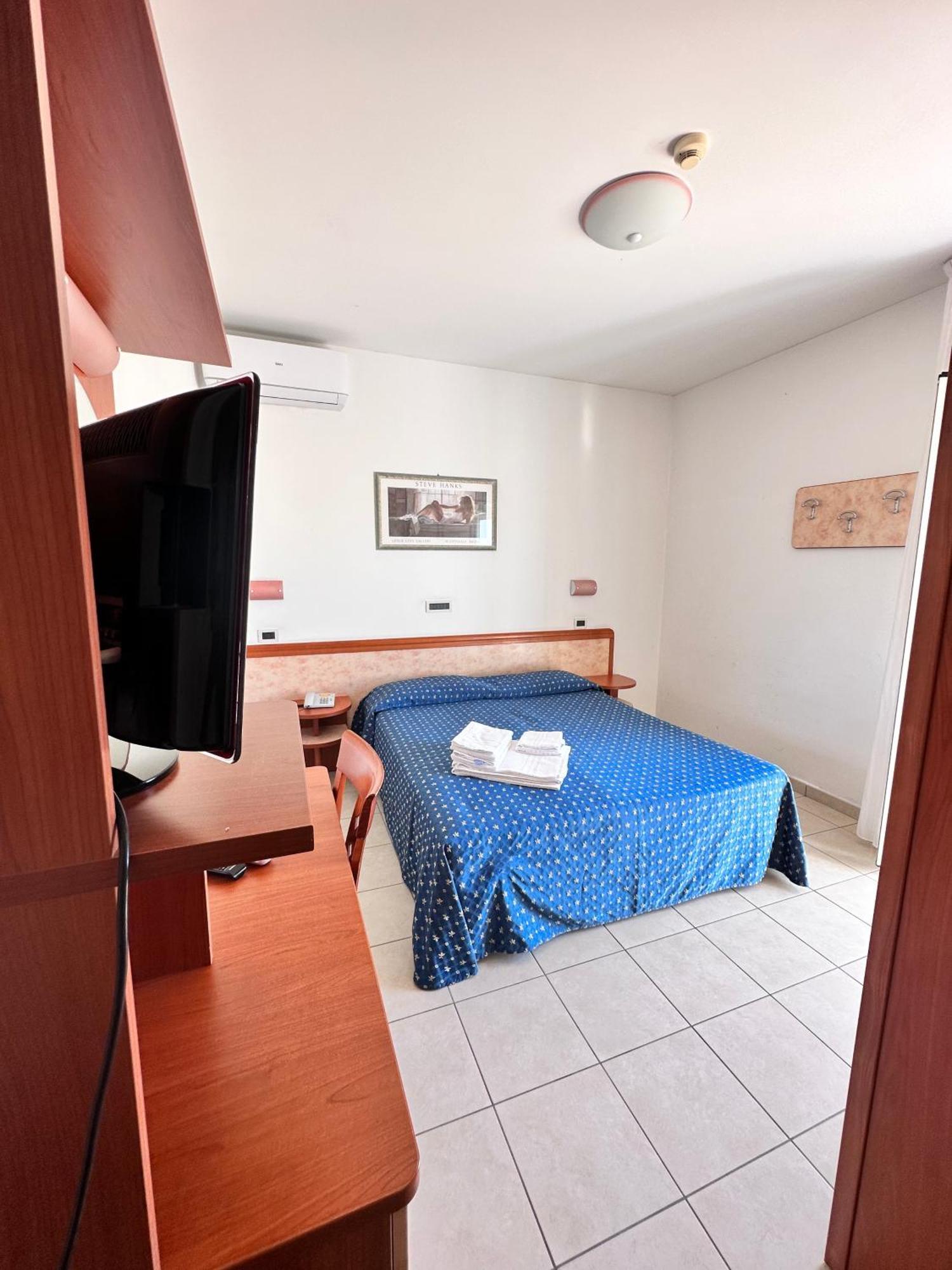 Hotel Holiday Мартінсікуро Номер фото